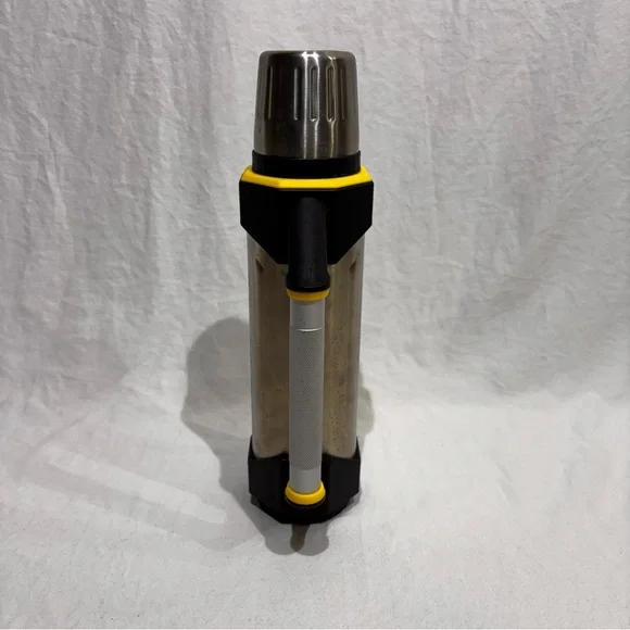 Stanley Aladdin The Bolt Stainless Steel Vacuum Thermos With Handle 1.1Qt/1L - Picture 2 of 10